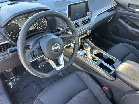 Used 2023 Nissan Altima 2.5 SV image 25