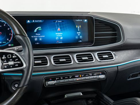 Used 2020 Mercedes-Benz GLS 450 4MATIC image 19