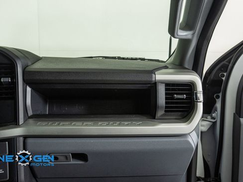 Used 2024 Ford F250 XL w/ STX Appearance Package image 37