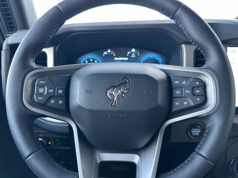 New 2025 Ford Bronco Outer Banks w/ Sasquatch Package image 25