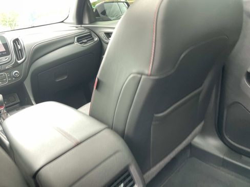 Used 2022 Chevrolet Equinox RS w/ RS Leather Package FWD image 14