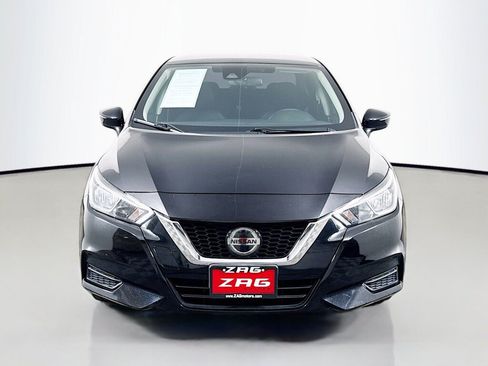 Used 2020 Nissan Versa SV FWD image 8