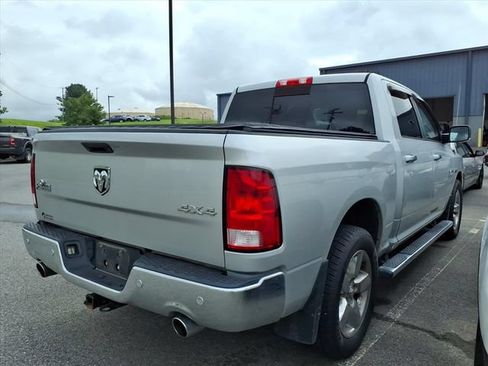 Used 2017 RAM 1500 Big Horn AWD/4WD image 9