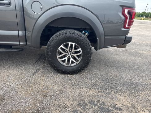 Used 2018 Ford F150 Raptor w/ Equipment Group 802A Luxury image 7