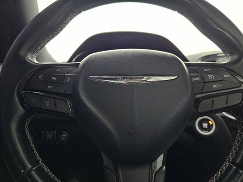 Used 2016 Chrysler 300 S w/ 300S Premium Group image 10