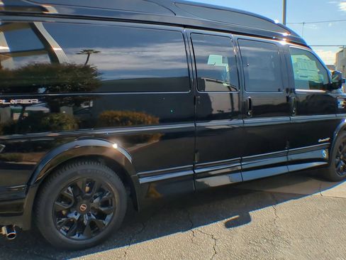 New 2025 GMC Savana 2500 Extended w/ Driver Convenience Package RWD image 67