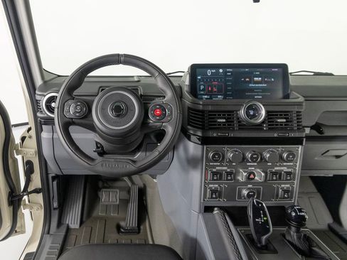 Used 2025 INEOS Grenadier AWD/4WD image 15