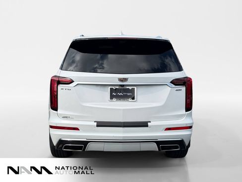 Used 2022 Cadillac XT6 Premium Luxury w/ Technology Package AWD/4WD image 4