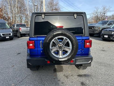 Used 2019 Jeep Wrangler Unlimited Sahara image 4