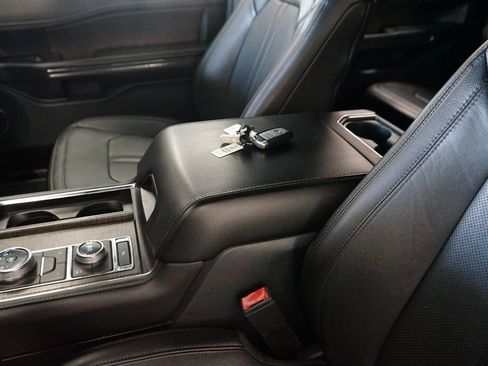 Used 2020 Ford Expedition Limited AWD/4WD image 29