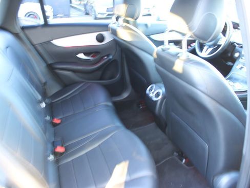 Used 2020 Mercedes-Benz GLC 300 w/ Premium Package image 15