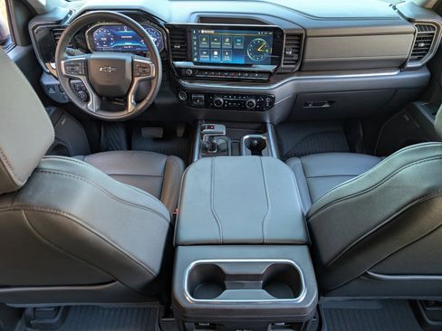 Used 2024 Chevrolet Silverado 1500 LT Trail Boss w/ LT Trail Boss Premium Package image 23