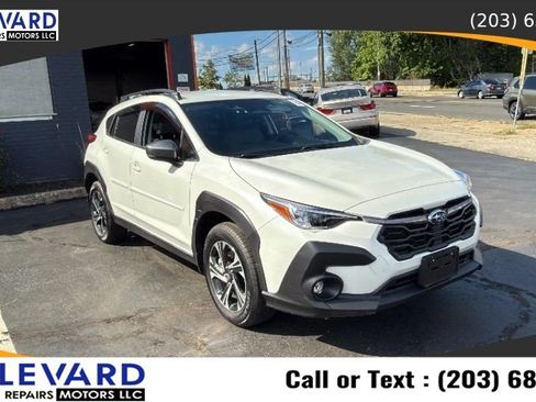 Used 2024 Subaru Crosstrek 2.0i Premium AWD/4WD image 1