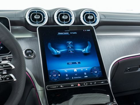 New 2026 Mercedes-Benz GLC 300 300 4MATIC image 19