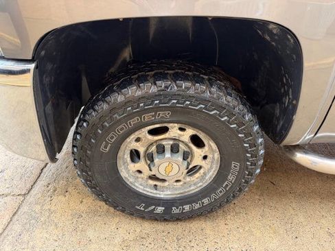 Used 2007 Chevrolet Silverado 2500 W/T w/ Snow Plow Prep Package image 5