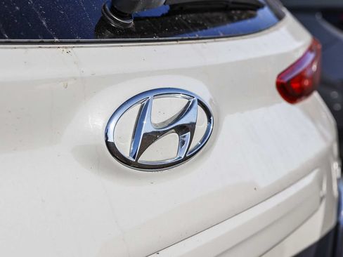 Used 2023 Hyundai Kona SEL AWD/4WD image 10