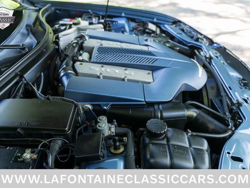 Used 2005 Chrysler Crossfire SRT-6 RWD image 65