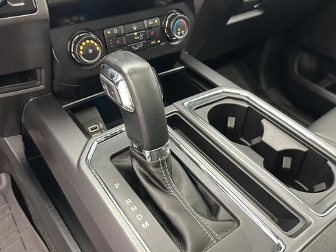 Used 2020 Ford F150 XLT w/ Equipment Group 302A Luxury AWD/4WD image 23