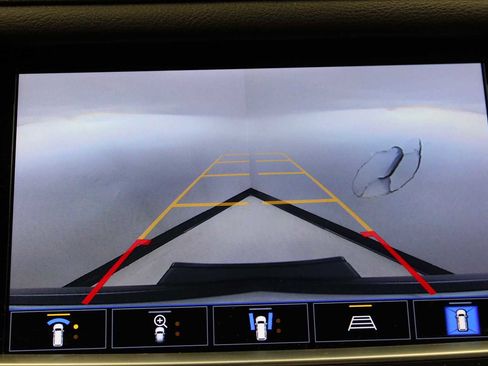 Certified 2022 Cadillac XT5 Premium Luxury w/ Technology Package image 33