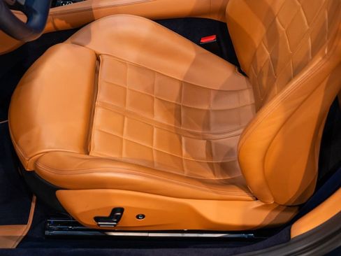 Used 2020 Ferrari Portofino image 26