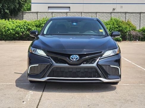 Used 2024 Toyota Camry XSE w/ Cold Weather Package FWD image 2