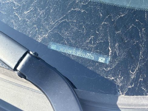 Used 2025 Buick Encore GX Avenir w/ Avenir Convenience Package image 31