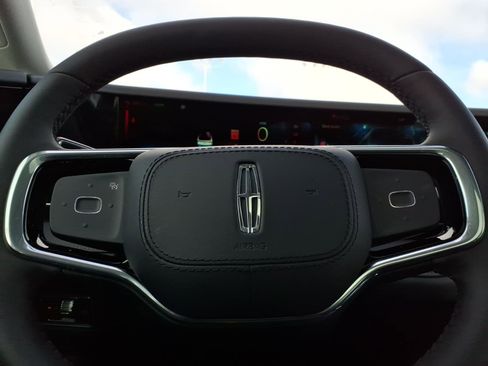 New 2026 Lincoln Nautilus Reserve image 24