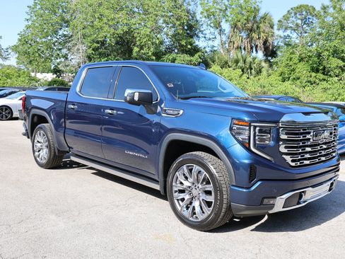 Used 2023 GMC Sierra 1500 Denali w/ Denali Reserve Package AWD/4WD image 50