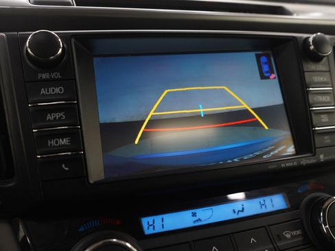 Used 2017 Toyota RAV4 Limited image 29