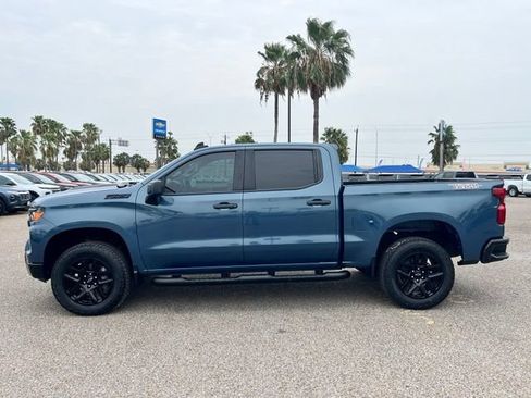 Used 2024 Chevrolet Silverado 1500 Custom Trail Boss w/ Turbomax Blackout Package AWD/4WD image 5