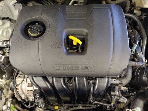 Used 2019 Hyundai Elantra SE w/ Cargo Package FWD image 30