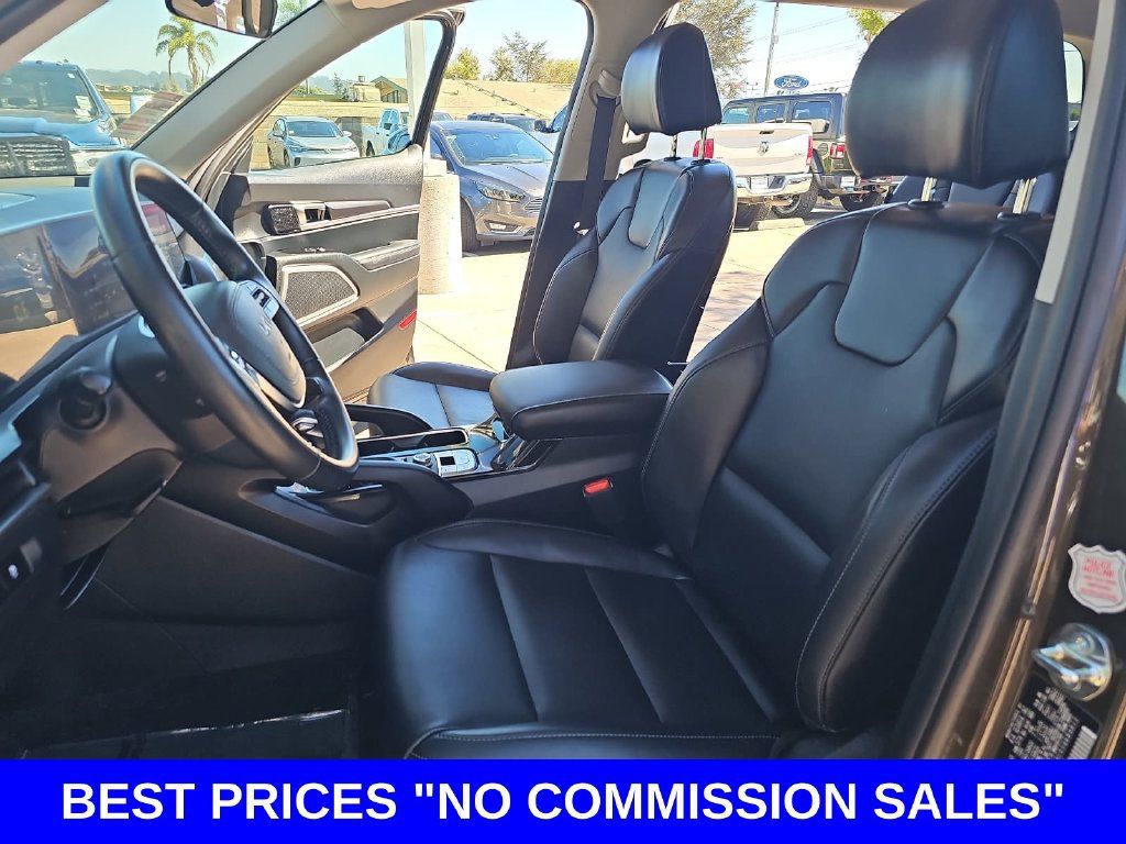Used 2025 Kia Telluride S FWD image 15