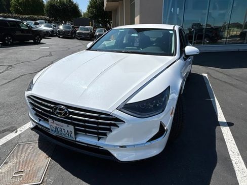 Used 2023 Hyundai Sonata SEL w/ Cargo Package FWD image 2