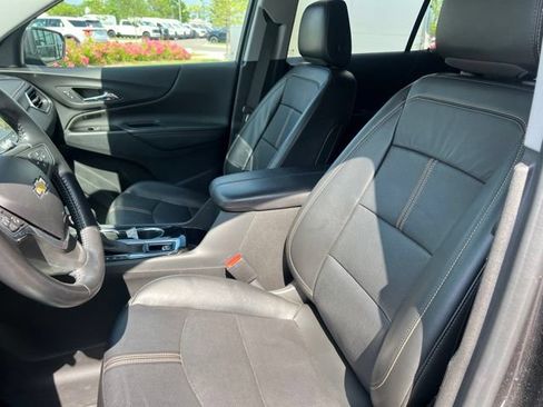 Used 2022 Chevrolet Equinox Premier AWD/4WD image 22