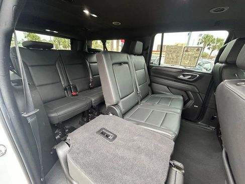 Used 2024 Chevrolet Suburban LT image 22