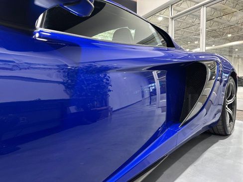 Used 2015 McLaren 650S Spider RWD image 29
