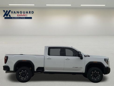 New 2026 GMC Sierra 2500 AT4X image 3