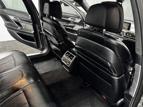 Used 2016 BMW 750i image 46