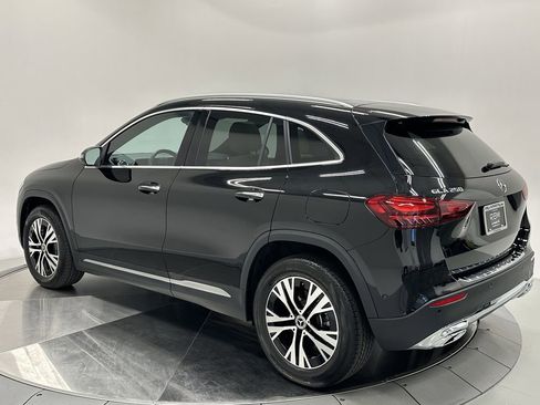Certified 2025 Mercedes-Benz GLA 250 image 5