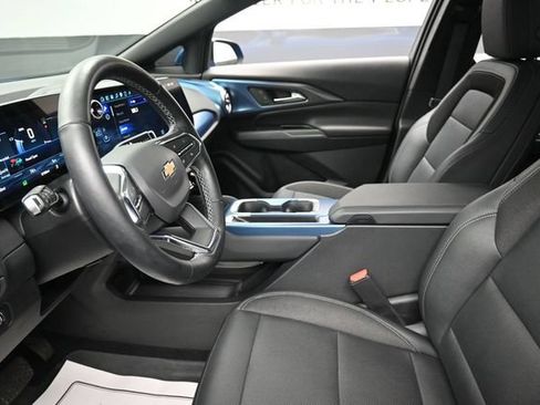 Used 2024 Chevrolet Equinox EV LT FWD image 16