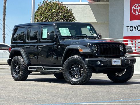 Used 2024 Jeep Wrangler Unlimited Sport AWD/4WD image 8