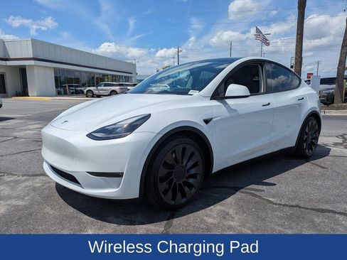 Used 2023 Tesla Model Y Performance AWD/4WD image 8