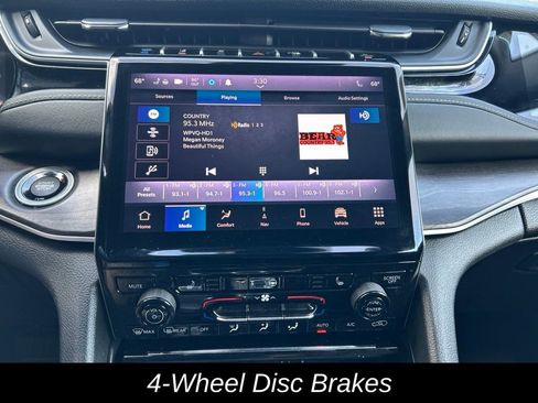 Used 2023 Jeep Grand Cherokee 4WD 4xe image 23