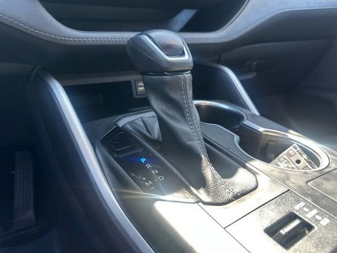 Used 2023 Toyota Highlander XLE image 26