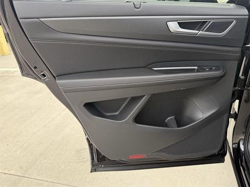 New 2026 Volkswagen Atlas Cross Sport SEL R-Line image 22