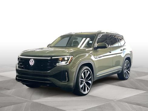 Certified 2025 Volkswagen Atlas SEL Premium R-Line AWD/4WD image 4