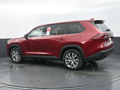 Used 2026 Toyota Grand Highlander Limited image 3