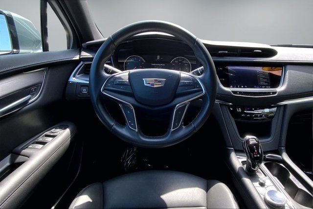 Used 2023 Cadillac XT5 Luxury AWD/4WD image 4