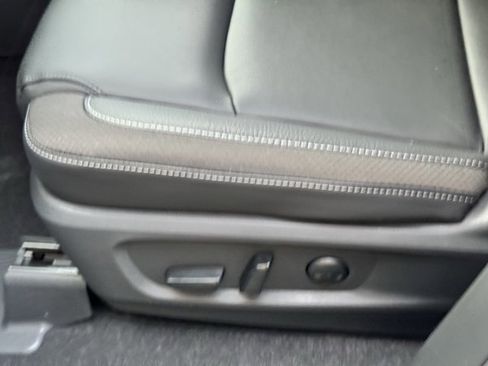 New 2025 Nissan Pathfinder SL image 26