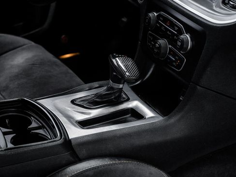 Used 2017 Dodge Charger R/T RWD image 32